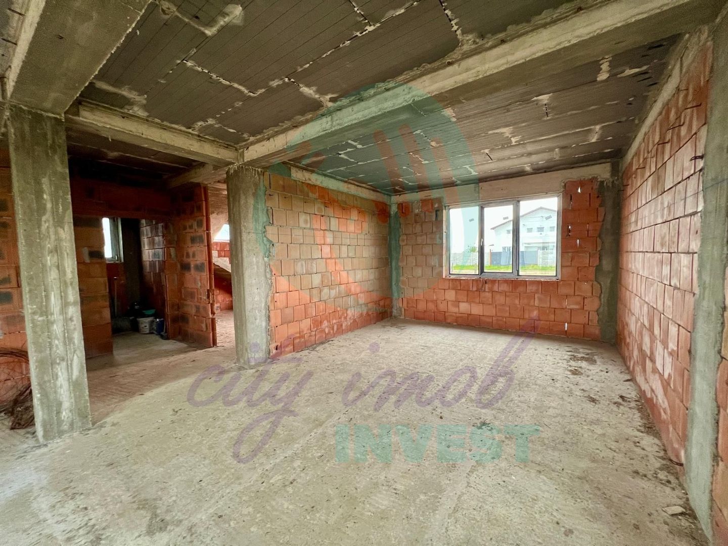 Casă la roșu P+1 | Teren 1750 mp | Dobreni-Giurgiu | Zonă liniștită - Poză 12