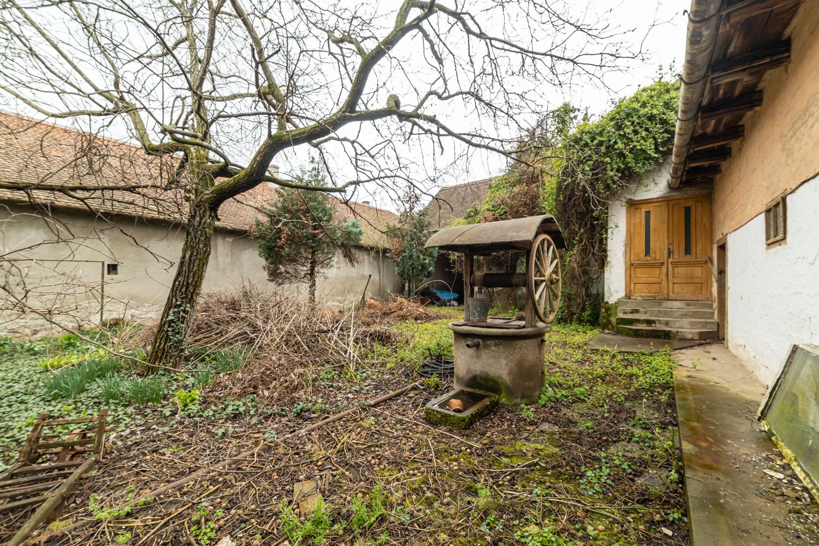 Casă în zona centrală Pâncota - Poză 11