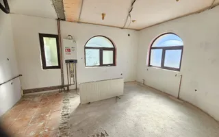 Vila generoasa cu piscina,garaj subteran si curte cu terasa-Turda - Poză 29
