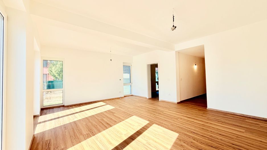 Casa parter prima închiriere – liniste si acces rapid spre centru - Poză 3