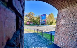 Apartament de 4 camere de vânzare cu vedere spre Punctele Cardinale