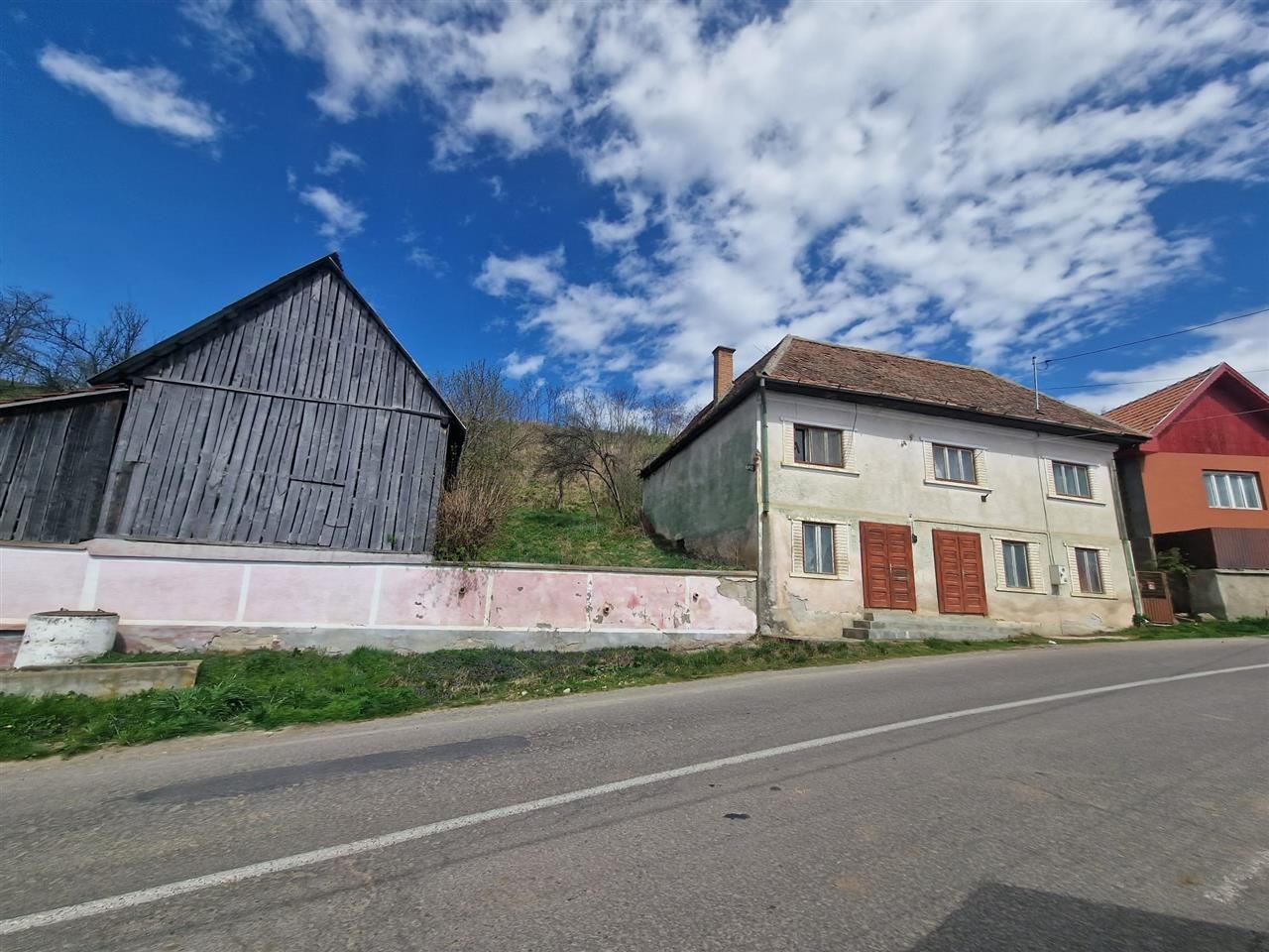 Casa traditional saseasca, in pitoareasca asezare Arini, Brasov - Poză 8