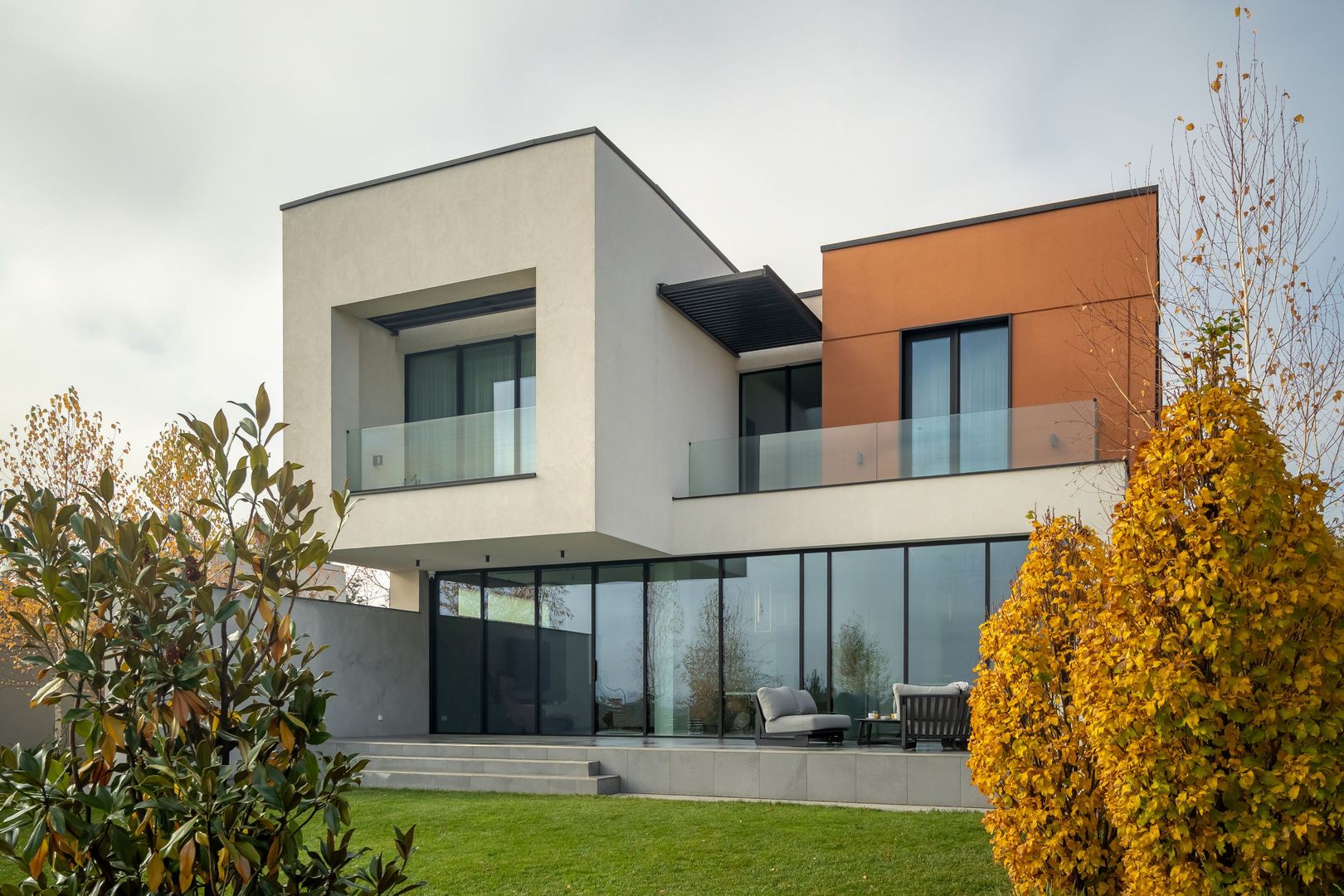 Smart-Home nZEB spectaculoasa Bucuresti Sector 1 cu deschidere lac -teren 2000mp - Poză 15