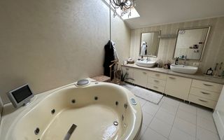 Casa la artera pretabilă Clinica medicala / birouri - Poză 18