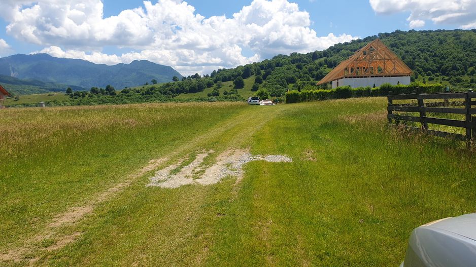 Rasnov -Glejarie 1000 mp front 42m posibilitate duplex sau 2 constructii - Poză 5