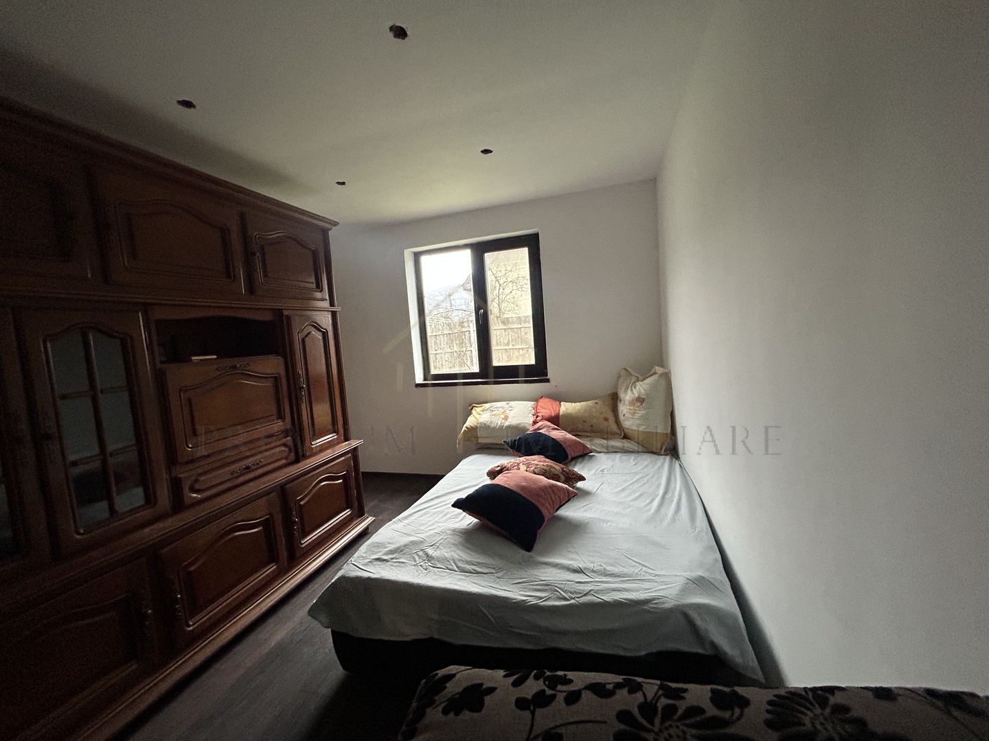 Casa de vanzare in Slanic Moldova . - Poză 3