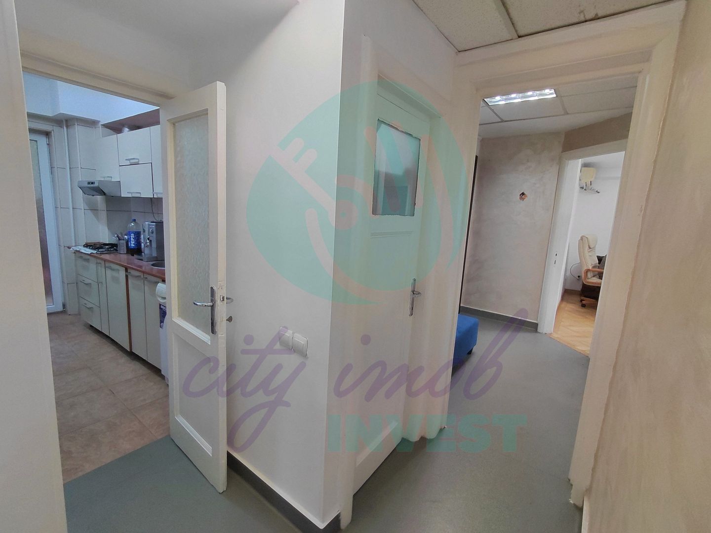 Interbelic 1934 | 4 camere, 4 balcoane, centrala | Piata Sf. Stefan - Poză 9