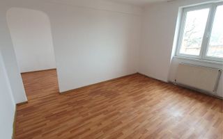 BRASADAS vinde ap 2 cam etaj 3 in zona CENTRALA. - Poză 8