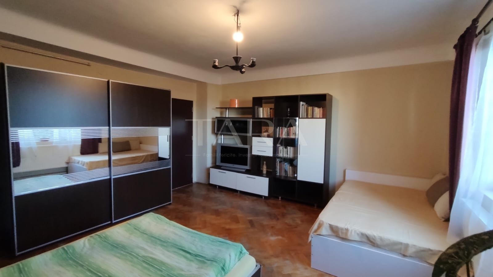 Apartament cu 2 camere, zona Gruia. - Poză 4
