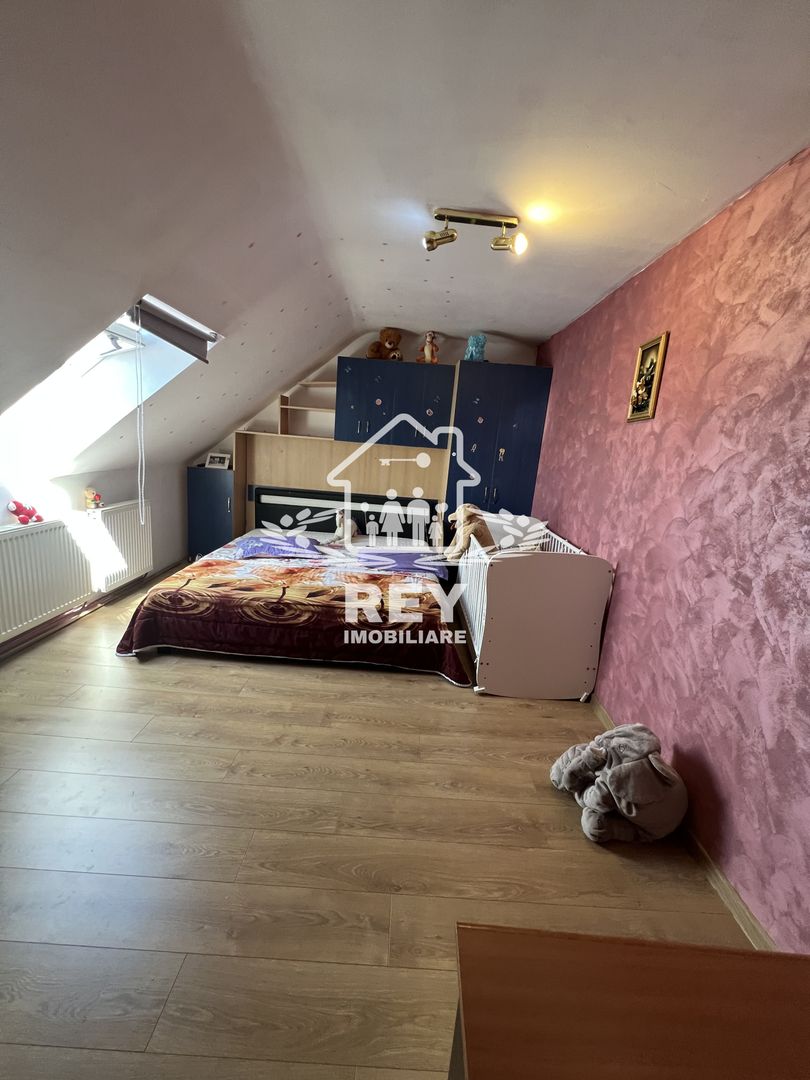 De vanzare- Apartament 3 camere str Luptei - Poză 13