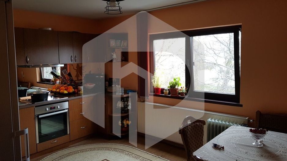 Casa individuala - 146mpu - Gara Mica - 2 Corpuri - Garaj - Curte - Poză 8