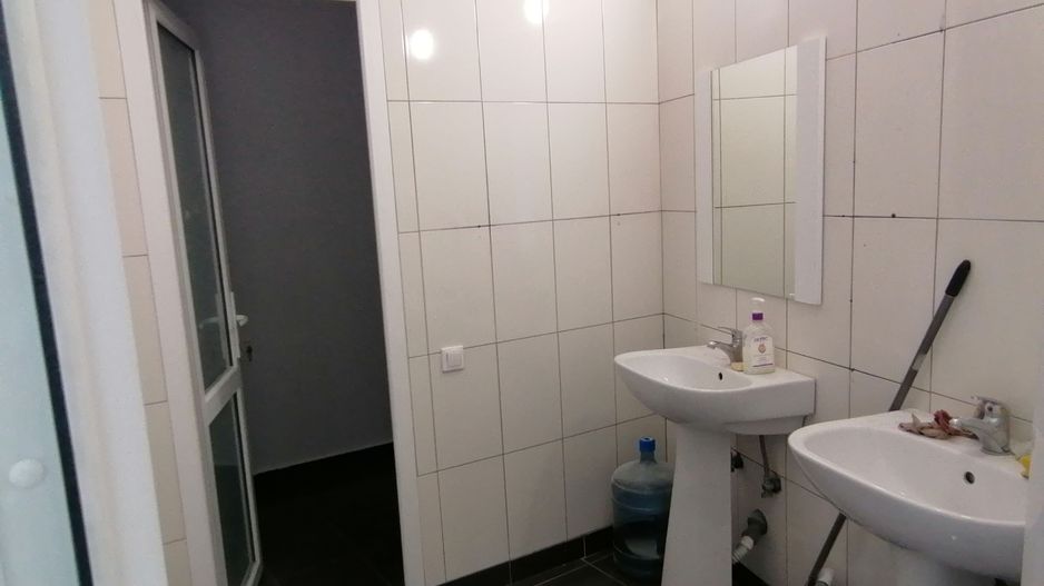 Inchirierte 200 mp - Poză 10