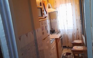 Vand apartament 3 camere zona Casa de cultura - Poză 3