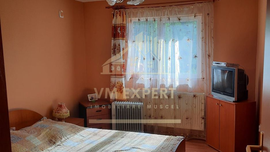 VILA 6 CAMERE TEREN, 825 MP, BEREVOIESTI, ARGES - Poză 5