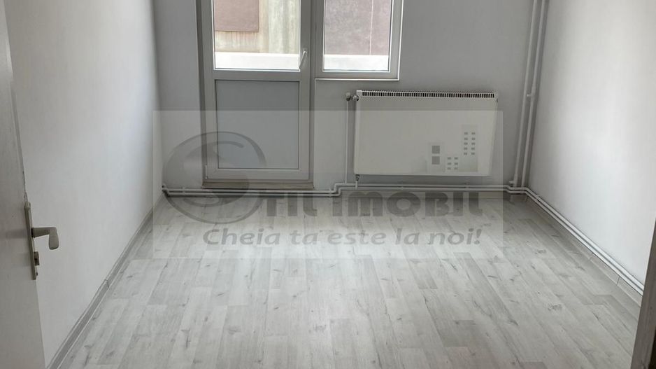 Apartament 3 camere, decomandat - 79 mp - etaj 3/4 - Frumoasa ! - Poză 1