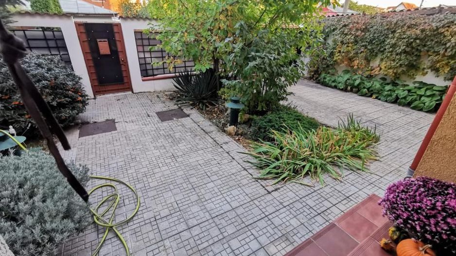 Vila P+1+M- Damaroaia- Jiului- Izbiceni- Comision 0% - Poză 1