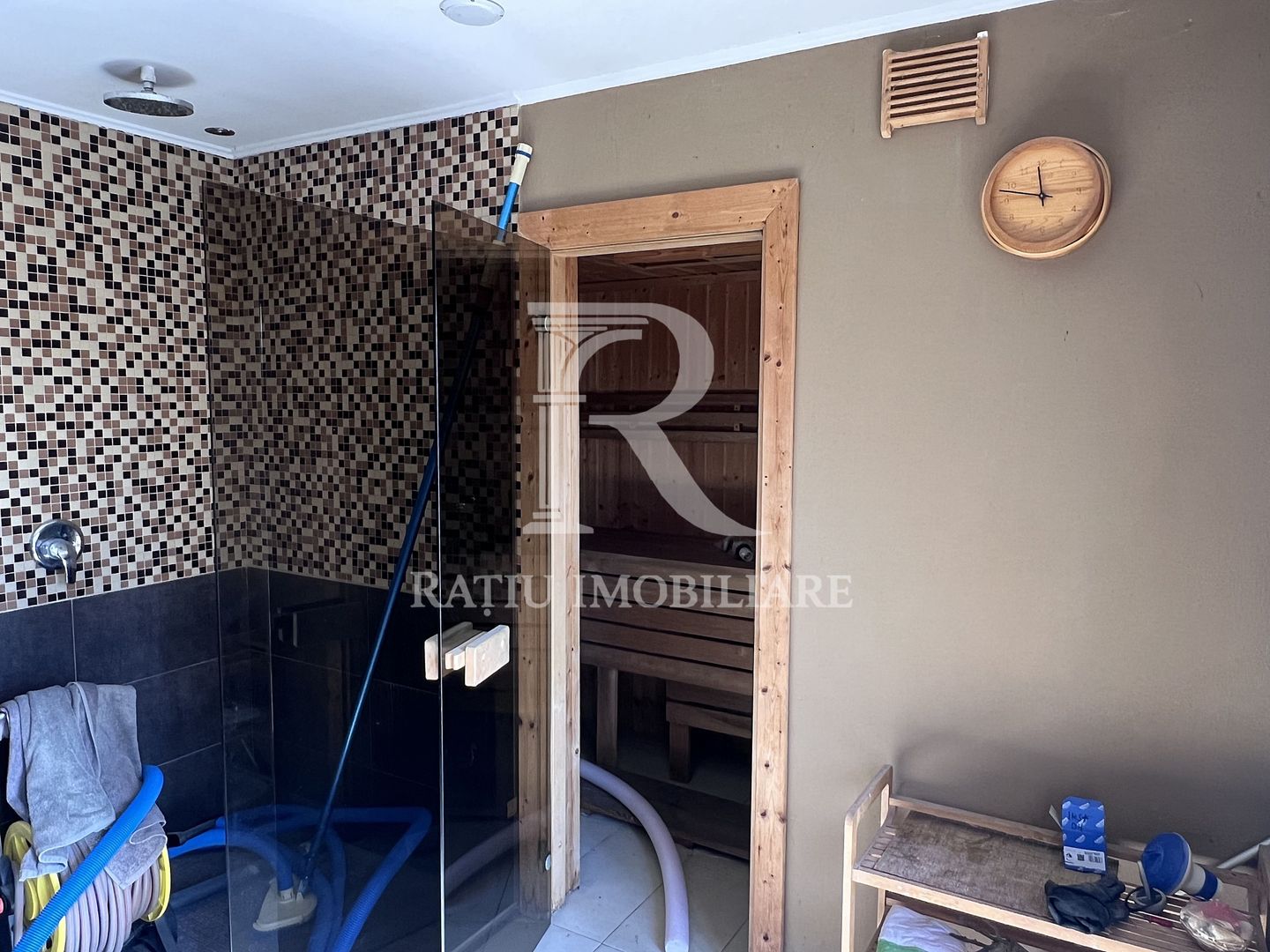 Casă 4 camere de închiriat | Saună | Piscina | Sântandrei | Bihor - Poză 26