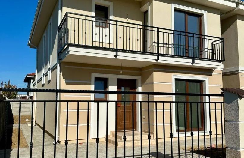 Chisoda | Casa Individuală | 4 Dormitoare | Terasă | Curte Amenajată - Poză 2