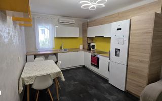 Apartament de 2 camere, decomandat, 53mp, parcare, zona Libertatii - Poză 1