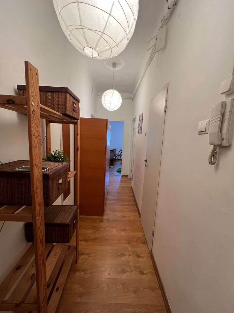 Apartament de inchiriat-2 camere,cu bai proprii,centrul orasului - Poză 10