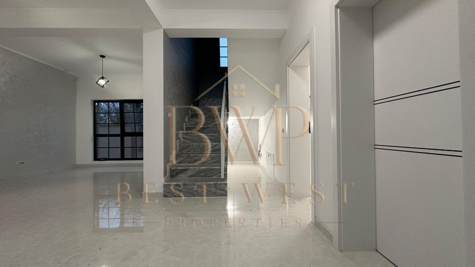 Duplex 1/2, 5 camere, drum propriu, Giroc COMISION 0% - Poză 1