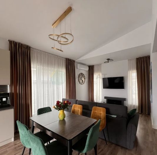 Casă individuală cu 4 camere în cartierul Aerocity, Tunari - Poză 8