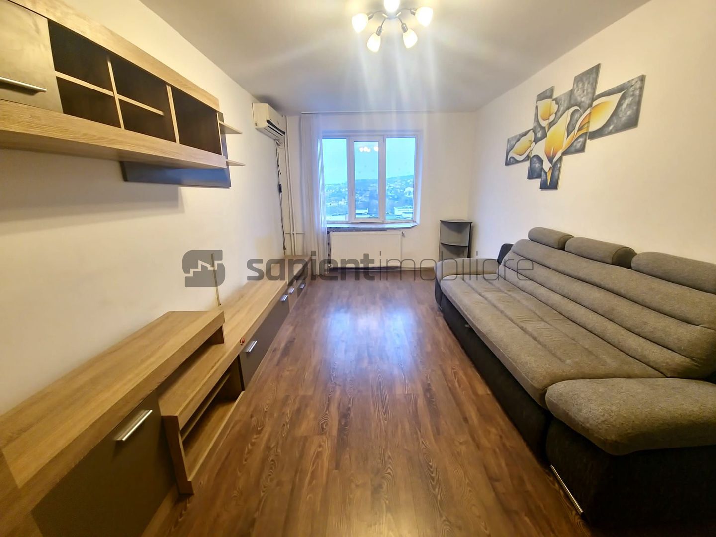 Apartament 3 Camere Zona Rogerius - Poză 1