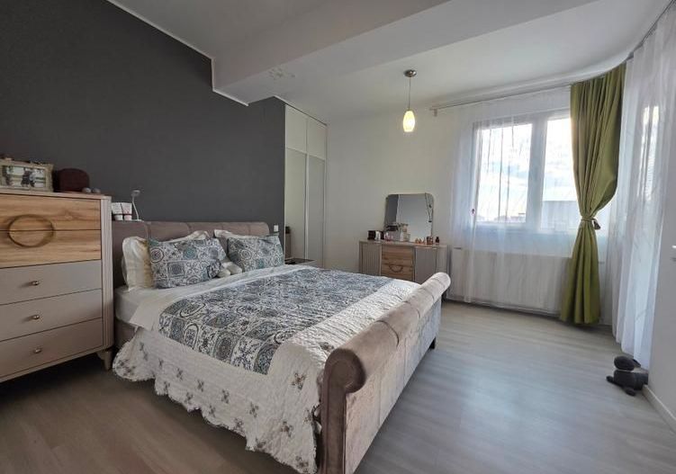 Apartament 3 camere de vânzare Politehnica - Poză 2
