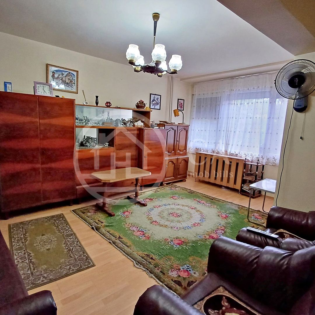 Apartament de vanzare cu 2 camere zona Iosia, Oradea - Poză 2