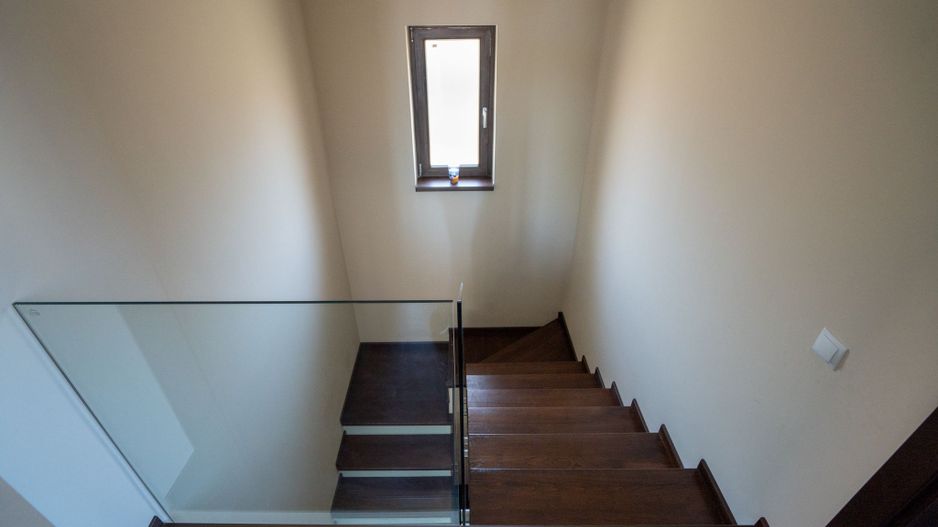 Casa Episcopia cu 774 mp teren, 4 dormotoare - Poză 6