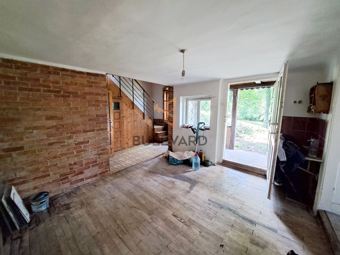 Casa individuala + teren 947 mp - Poză 9