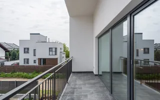 Vila Otopeni central, 222 mp cu gradina - Poză 15