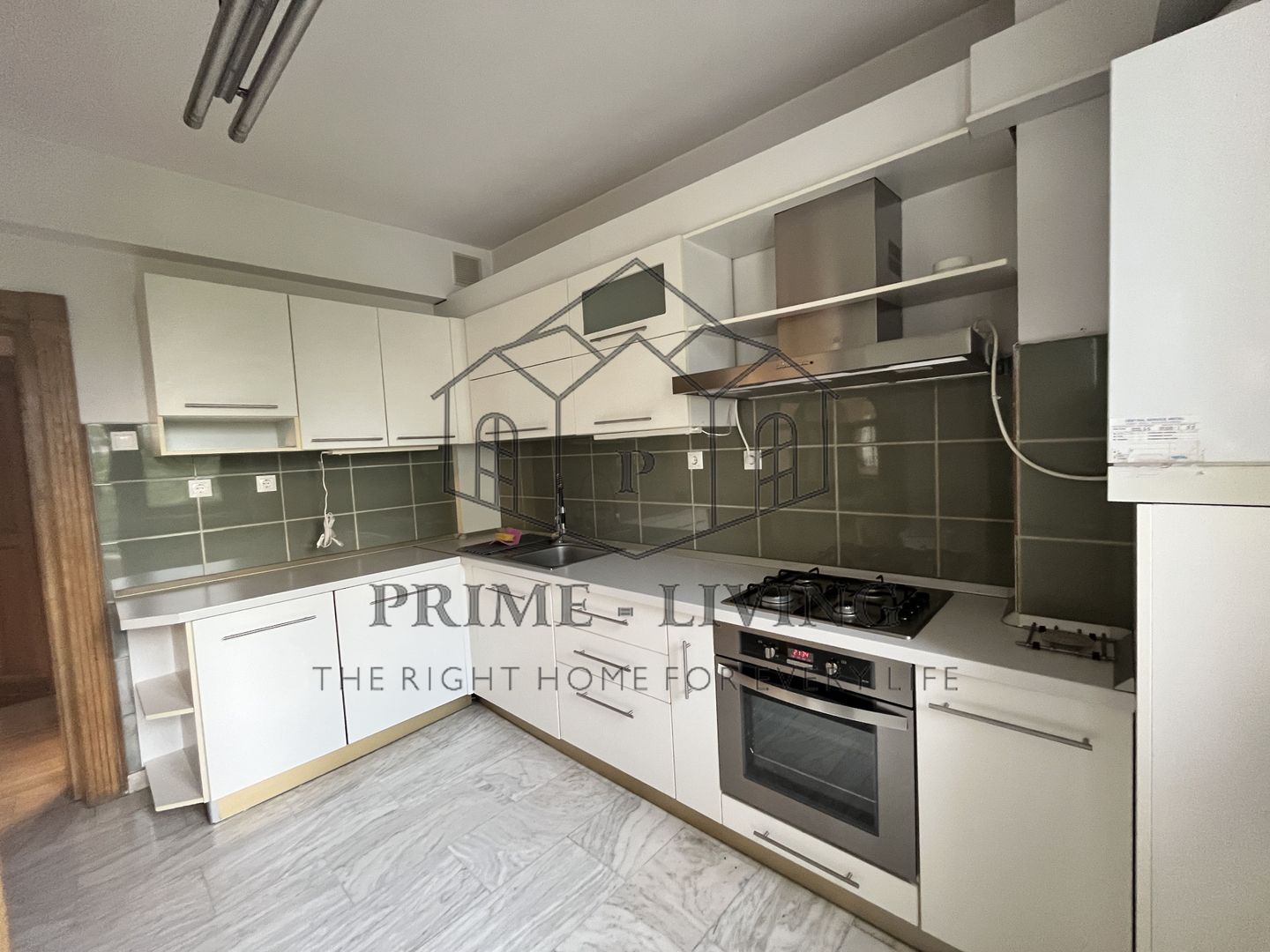 APARTAMENT SPAȚIOS LA INCHIRIERE IN ZONA AVIATORILOR - Poză 2