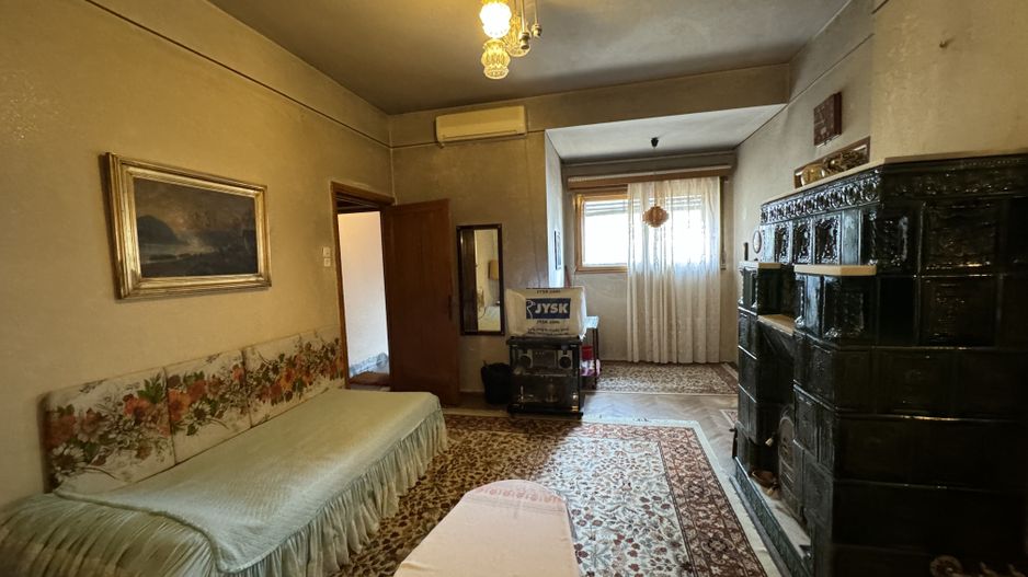 3 apartamente in Vila Primaverii 300 mp utili teren 250 mp - Poză 8