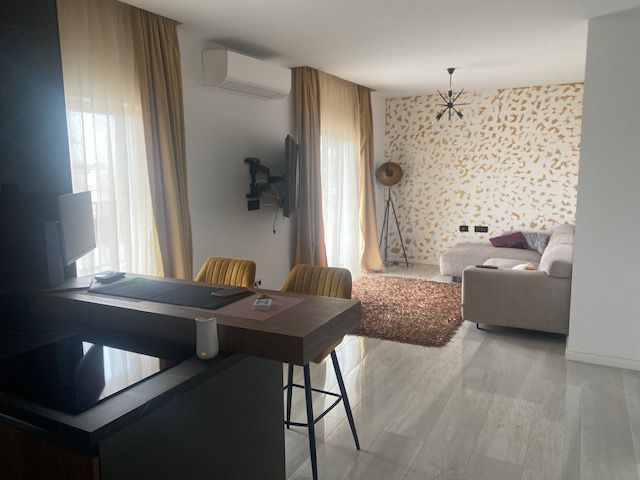 Apartament 2 camere splendid cu terasa de 40 MP - Poză 1