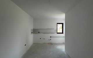 Duplex, 4 dormitoare, Mosnita, drum asfaltat, toate utilitățile - Poză 2