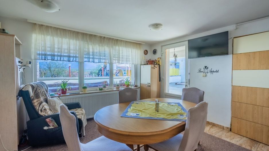 Casa individuala cu teren mare, vedere spre munti,  Avrig,  jud. Sibiu - Poză 7