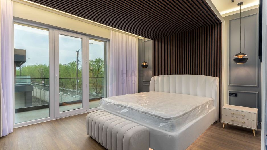 Avangarde By The Lake - Poză 18