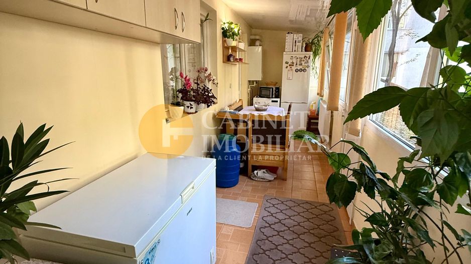 Apartament cu 2 camere -  Zona Alexandru cel Bun - Poză 8