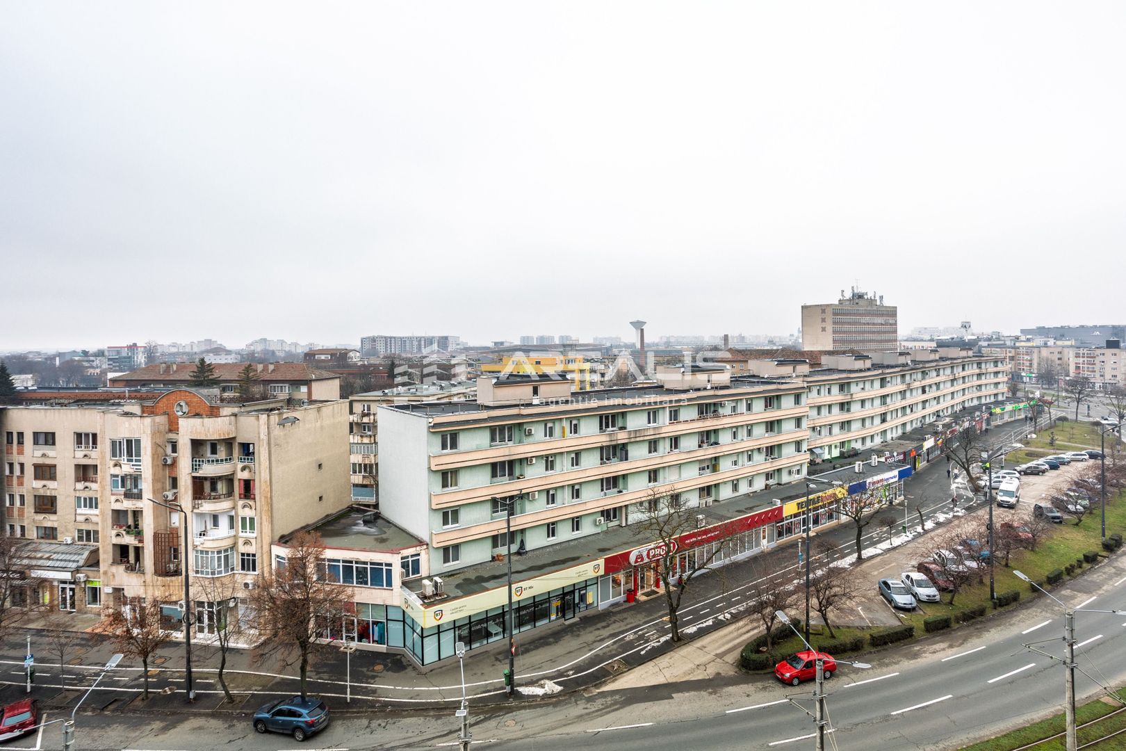 De închiriat -Apartament 3 camere, decomandat, zonă centrală - Poză 8