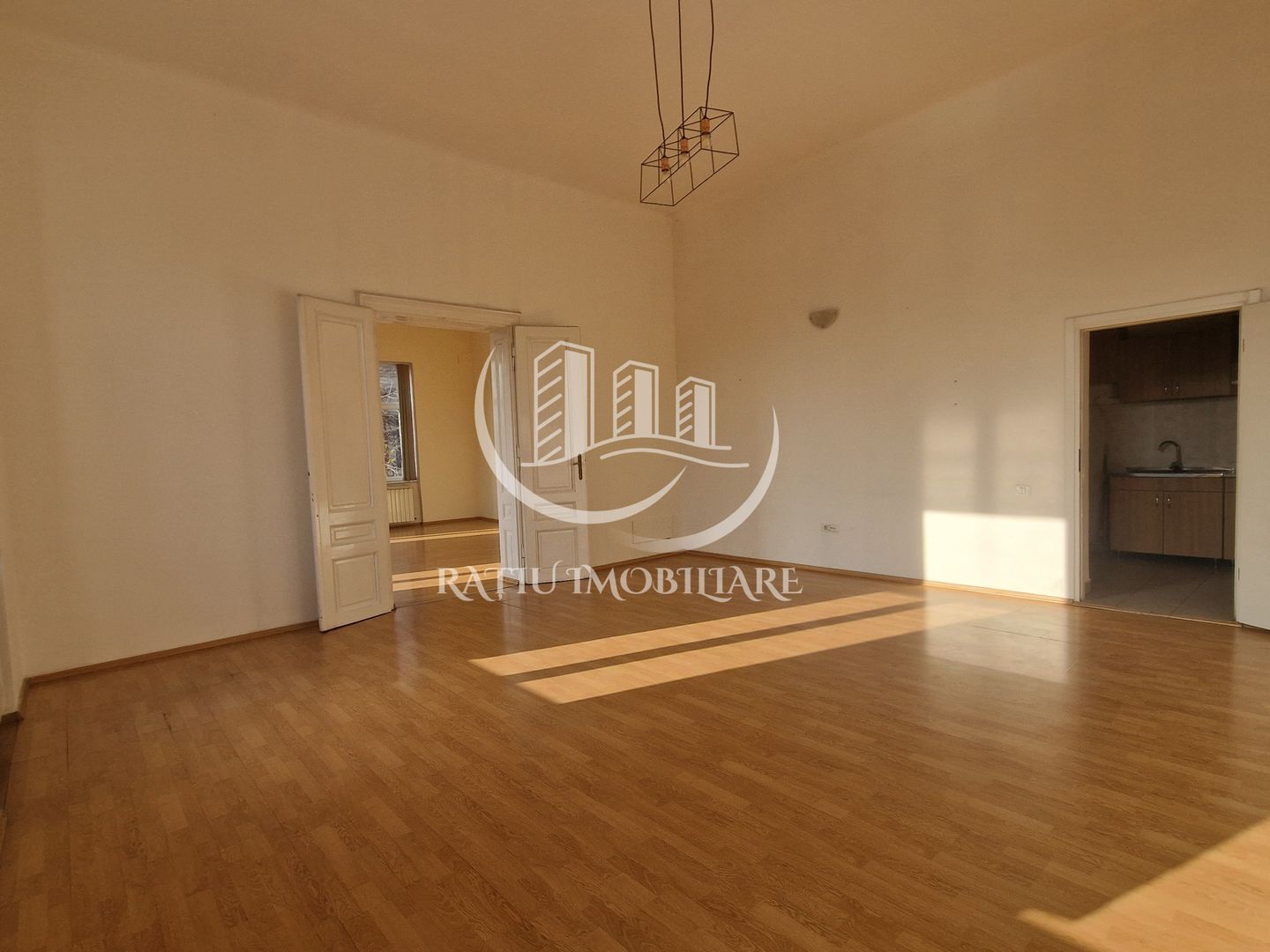 Apartament cu 2 camere | 99 mp utili | Facultatea de medicina | Oradea. - Poză 2