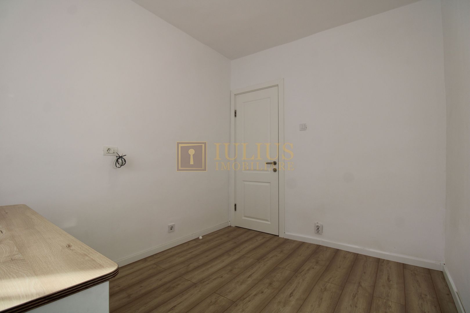 Zona Olimpia, 4 camere + 2 bai, centrala proprie. - Poză 12