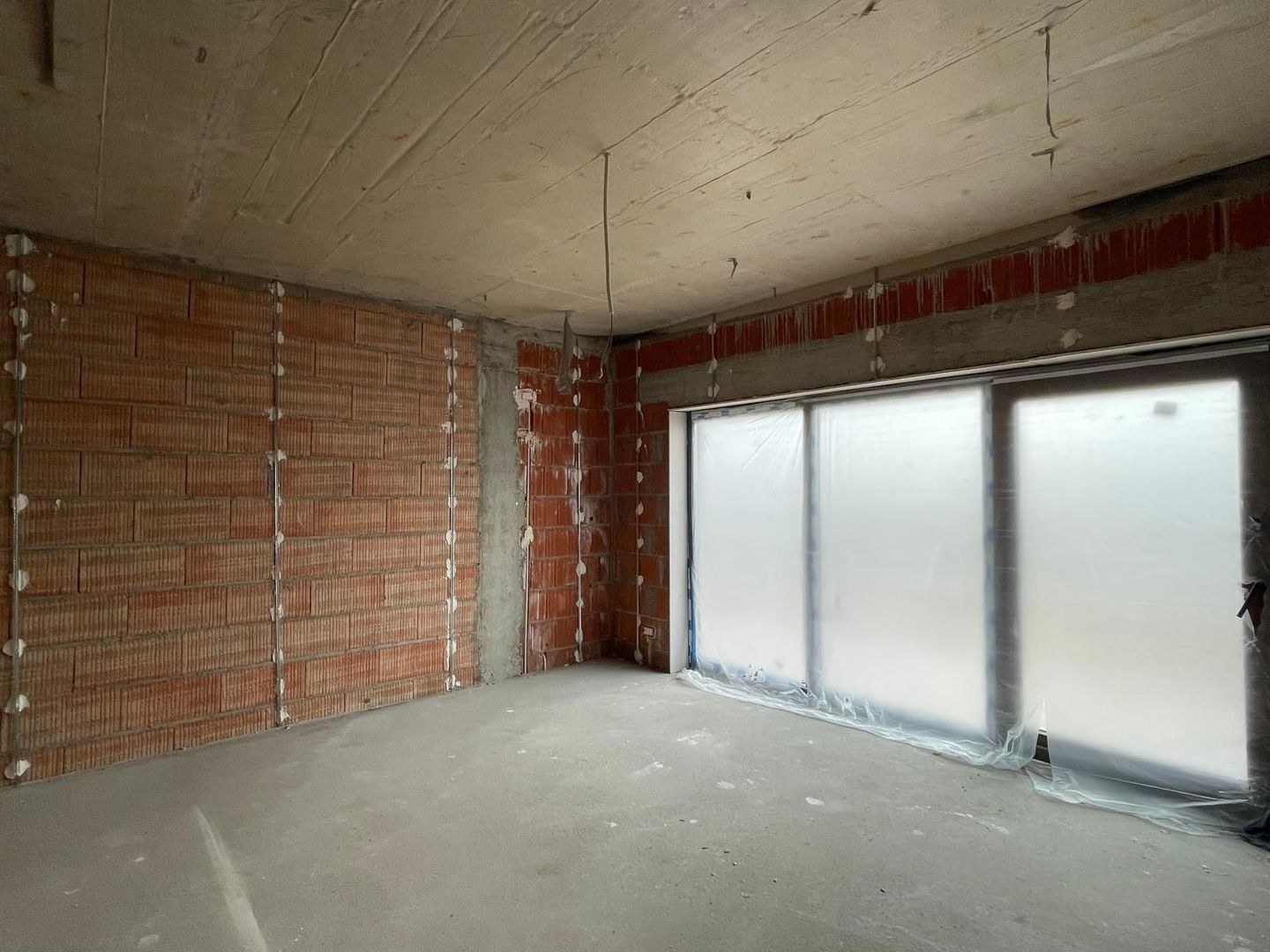 Duplex spatios - 4 camere - Mosnita Noua - Poză 3