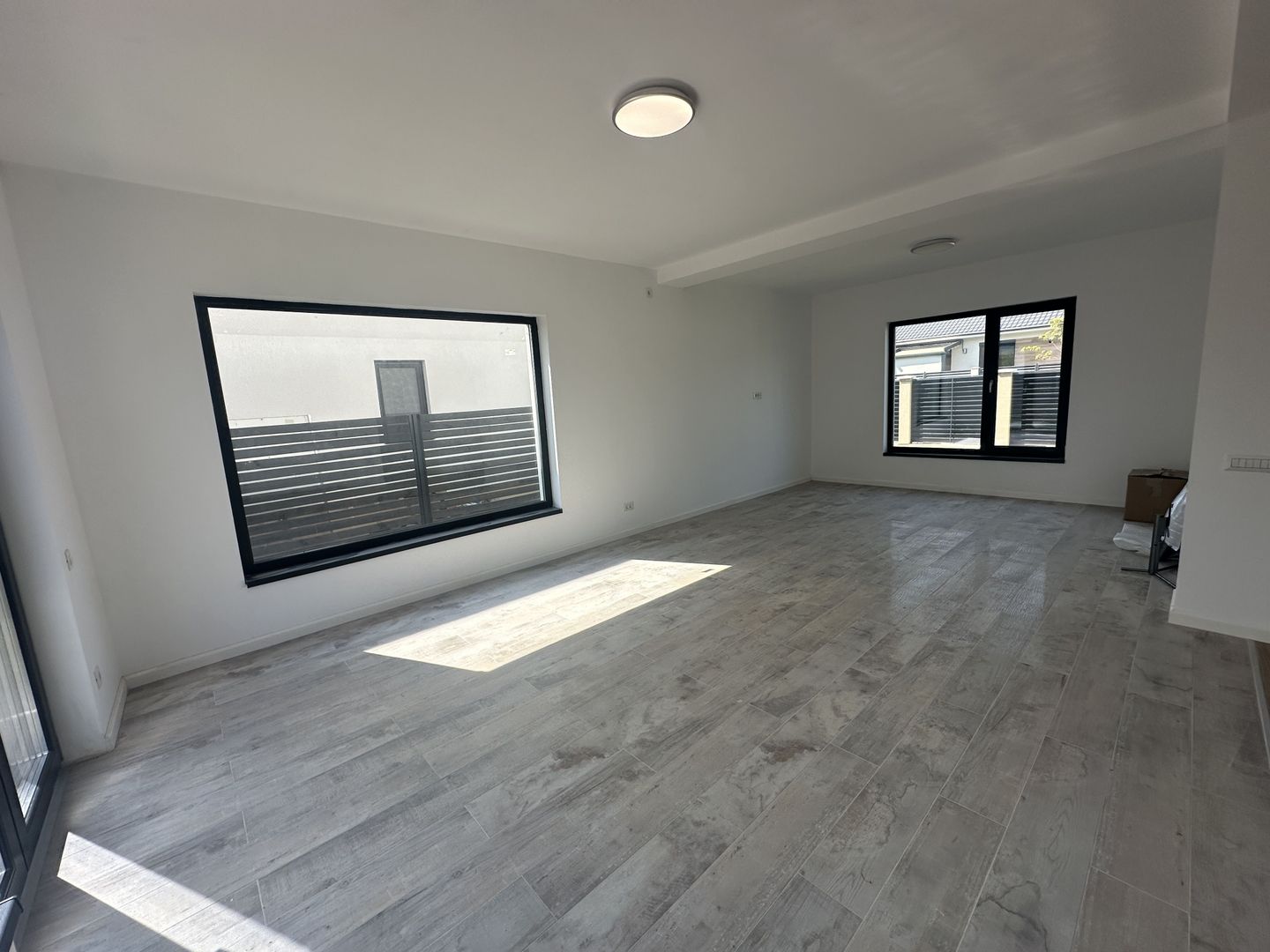 Casa Tunari | P+1 | Individuala | - Poză 5