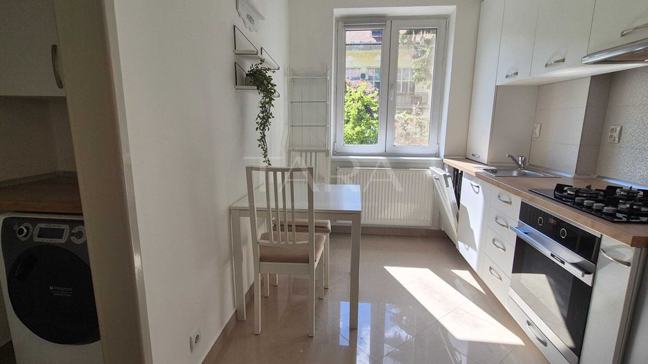 Apartament 2 camere, garaj și parcare incluse, zona Horea, Central. - Poză 2