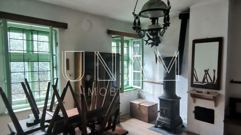 **VANDUT** Casă, Gărâna, munții Semenic, la doi pași de Scenă - Poză 19