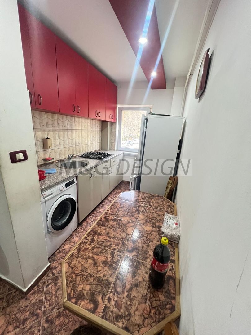 Etaj 1- Apartament  1 camera decomandat Aradului - Poză 4