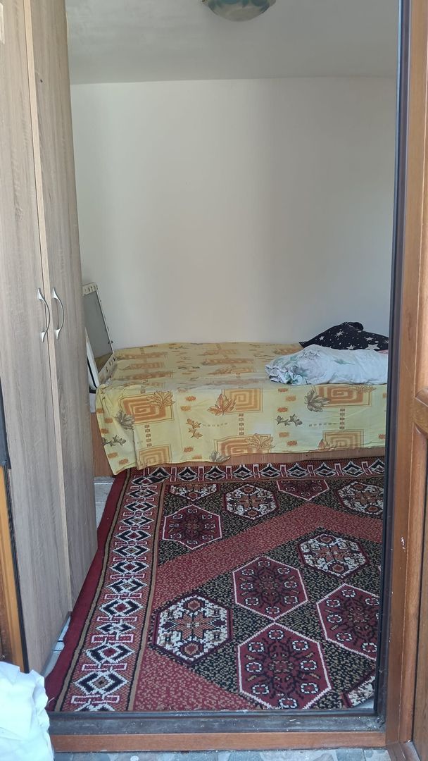 Casa cu curte proprie/ metrou Brancoveanu/Parc Tineretului - Poză 4