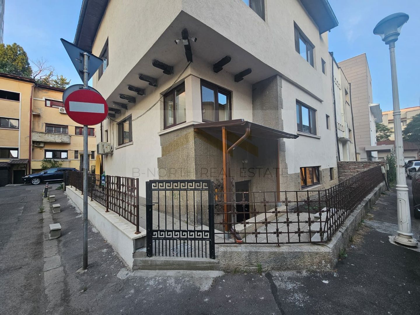 Spațiu de închiriat 26 mp | Piața Victoriei | Ideal birou, beauty sau servicii - Poză 5