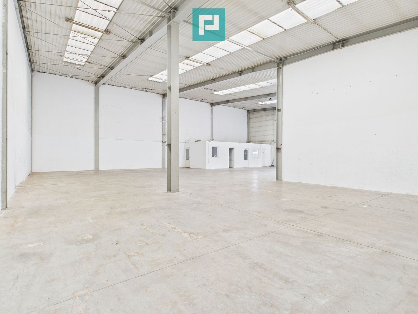 Spațiu industrial de 378 mp în Arad - Poză 3